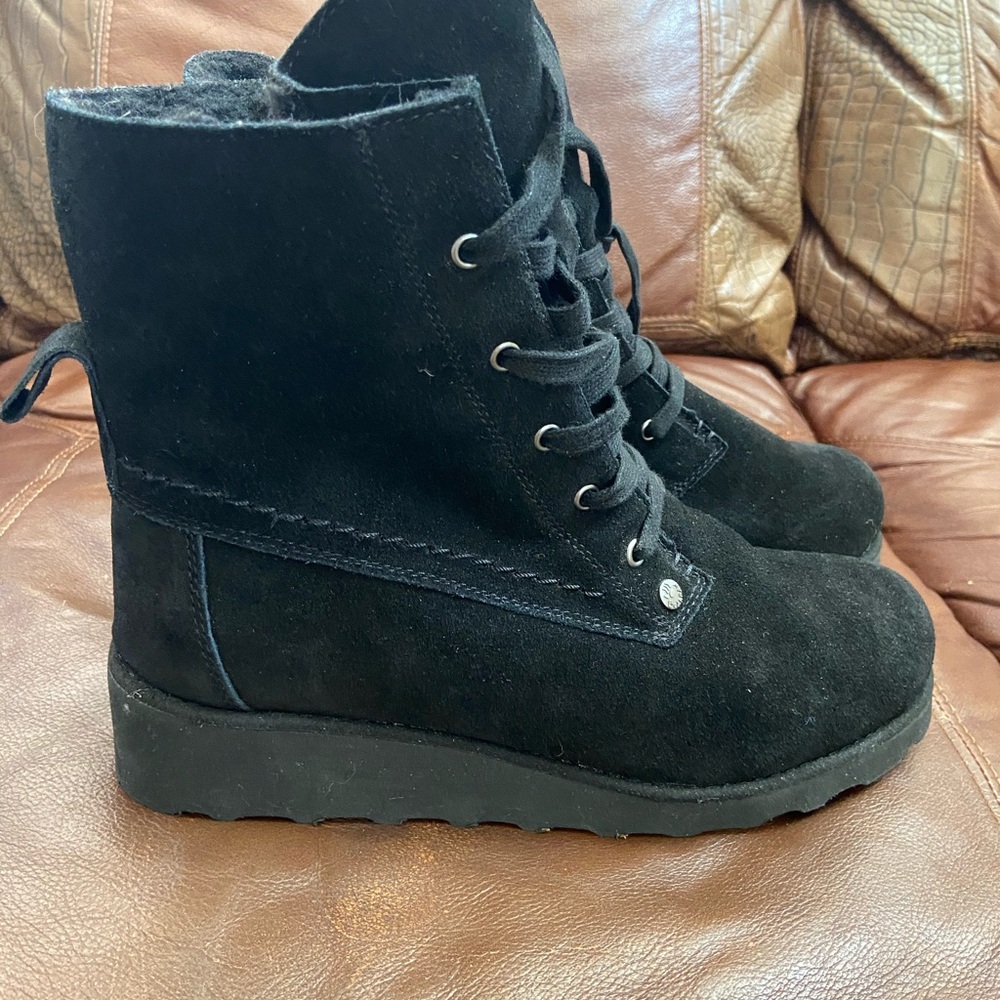 Bearpaw Krista boots brand new